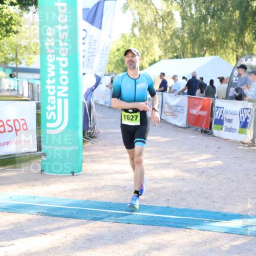 07.09.2025 - 19. Norderstedt Triathlon Zöllner http://msf.ph/oto/8771021 07.09.2025 16:44:43 Ziel 1627 meine-sportfotos.de