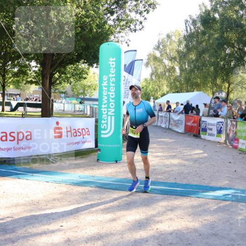 07.09.2025 - 19. Norderstedt Triathlon Zöllner http://msf.ph/oto/8771025 07.09.2025 16:44:44 Ziel 1627 meine-sportfotos.de