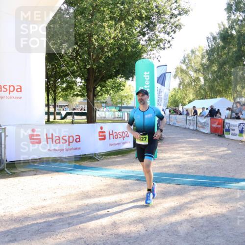 07.09.2025 - 19. Norderstedt Triathlon Zöllner http://msf.ph/oto/8771027 07.09.2025 16:44:44 Ziel 1627 meine-sportfotos.de