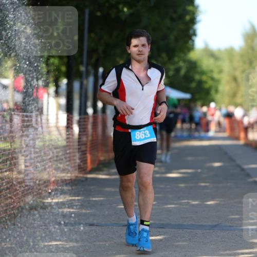 07.09.2025 - 19. Norderstedt Triathlon Michael Strokosch http://msf.ph/oto/8771030 07.09.2025 15:32:19 Laufen 373, 863, 1459, 1491 meine-sportfotos.de