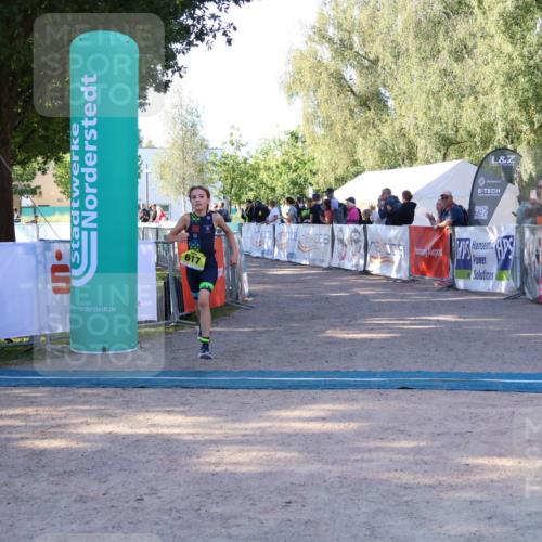 07.09.2025 - 19. Norderstedt Triathlon Zöllner http://msf.ph/oto/8771040 07.09.2025 09:49:16 Ziel 617 meine-sportfotos.de