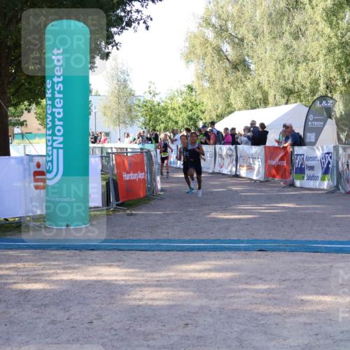07.09.2025 - 19. Norderstedt Triathlon Zöllner http://msf.ph/oto/8771065 07.09.2025 09:49:25 Ziel 554, 567, 574 meine-sportfotos.de