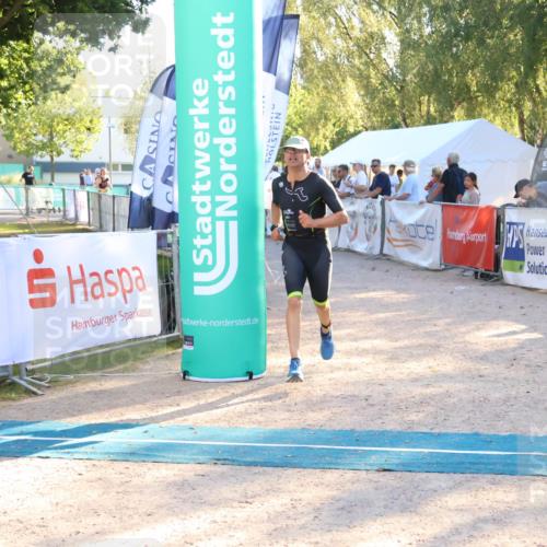 07.09.2025 - 19. Norderstedt Triathlon Zöllner http://msf.ph/oto/8771106 07.09.2025 16:45:10 Ziel 1082, 1609 meine-sportfotos.de