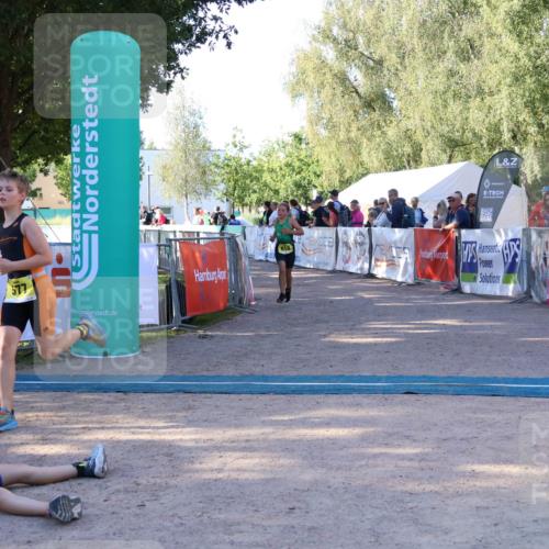 07.09.2025 - 19. Norderstedt Triathlon Zöllner http://msf.ph/oto/8771207 07.09.2025 09:49:53 Ziel 577, 618 meine-sportfotos.de
