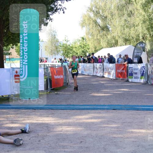 07.09.2025 - 19. Norderstedt Triathlon Zöllner http://msf.ph/oto/8771224 07.09.2025 09:49:54 Ziel 577, 618 meine-sportfotos.de