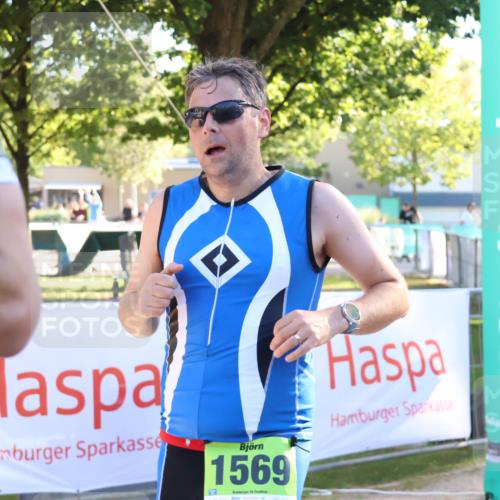 07.09.2025 - 19. Norderstedt Triathlon Zöllner http://msf.ph/oto/8771239 07.09.2025 16:45:24 Ziel 509, 1052, 1072, 1569 meine-sportfotos.de