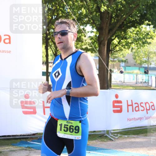 07.09.2025 - 19. Norderstedt Triathlon Zöllner http://msf.ph/oto/8771244 07.09.2025 16:45:24 Ziel 509, 1052, 1072, 1569 meine-sportfotos.de