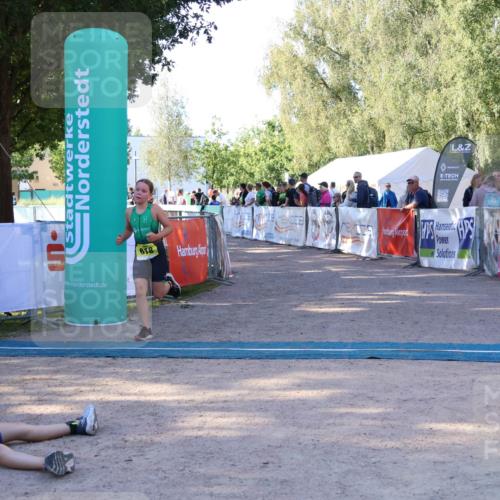 07.09.2025 - 19. Norderstedt Triathlon Zöllner http://msf.ph/oto/8771251 07.09.2025 09:49:55 Ziel 577, 618 meine-sportfotos.de