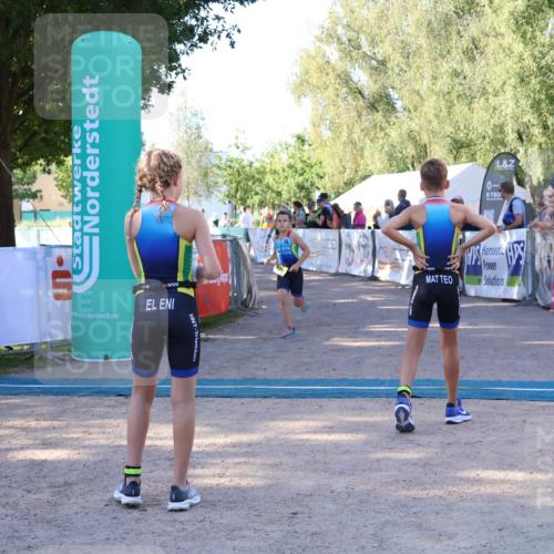 07.09.2025 - 19. Norderstedt Triathlon Zöllner http://msf.ph/oto/8771285 07.09.2025 09:50:11 Ziel 597, 634 meine-sportfotos.de