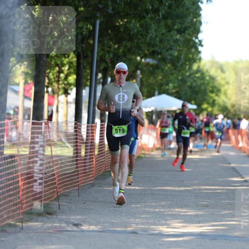 07.09.2025 - 19. Norderstedt Triathlon Michael Strokosch http://msf.ph/oto/8771314 07.09.2025 16:29:53 Laufen 519, 552, 1101, 1564 meine-sportfotos.de