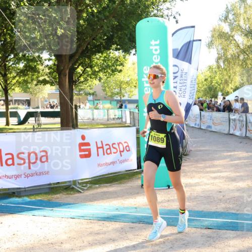 07.09.2025 - 19. Norderstedt Triathlon Zöllner http://msf.ph/oto/8771359 07.09.2025 16:45:54 Ziel 1089 meine-sportfotos.de