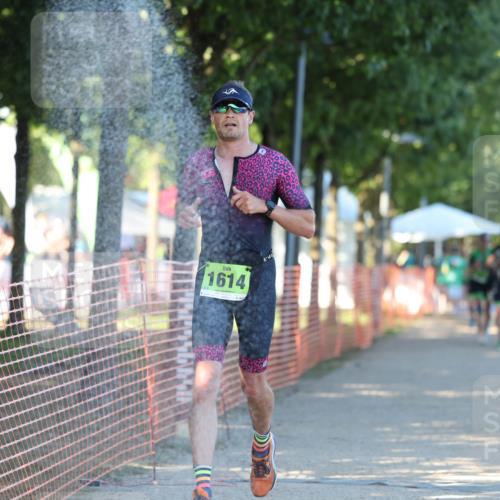 07.09.2025 - 19. Norderstedt Triathlon Michael Strokosch http://msf.ph/oto/8771381 07.09.2025 16:30:08 Laufen 447, 885, 1403, 1486, 1553, 1584, 1614 meine-sportfotos.de