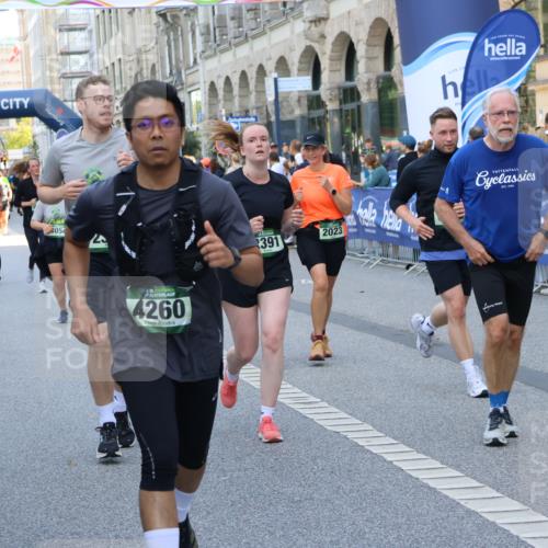 07.09.2025 - BARMER Alsterlauf Strokosch-Dieckow http://msf.ph/oto/8771382 07.09.2025 10:10:00 Ziel 1160, 1188, 2282, 2311, 2312, 2352, 2474, 2632, 2703, 2865, 3145, 3469, 3472, 3756, 3757, 3758, 3987, 4099, 4244, 4291, 4321, 4373, 4384, 4832, 4864, 5009, 5049, 5072, 5073, 5283, 5413, 5703, 5814, 5824, 5829, 5879, 5893, 5896, 5971, 6038, 6088, 6114, 6198, 8385, 8423 meine-sportfotos.de