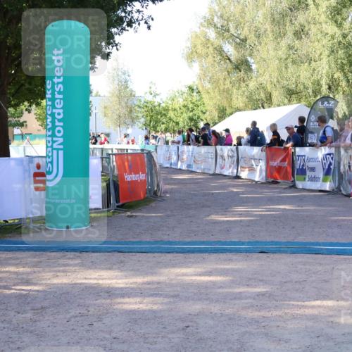 07.09.2025 - 19. Norderstedt Triathlon Zöllner http://msf.ph/oto/8771385 07.09.2025 09:50:27 Ziel 584 meine-sportfotos.de