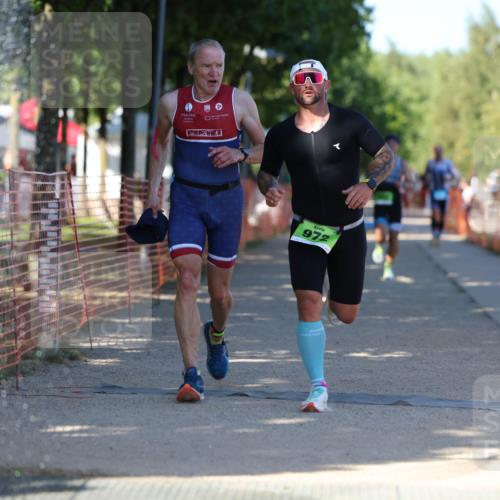 07.09.2025 - 19. Norderstedt Triathlon Michael Strokosch http://msf.ph/oto/8771386 07.09.2025 15:33:26 Laufen 908 meine-sportfotos.de