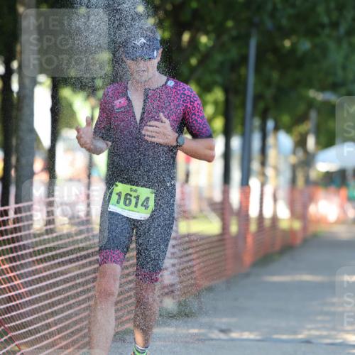 07.09.2025 - 19. Norderstedt Triathlon Michael Strokosch http://msf.ph/oto/8771394 07.09.2025 16:30:09 Laufen 447, 885, 1403, 1486, 1553, 1584, 1614 meine-sportfotos.de