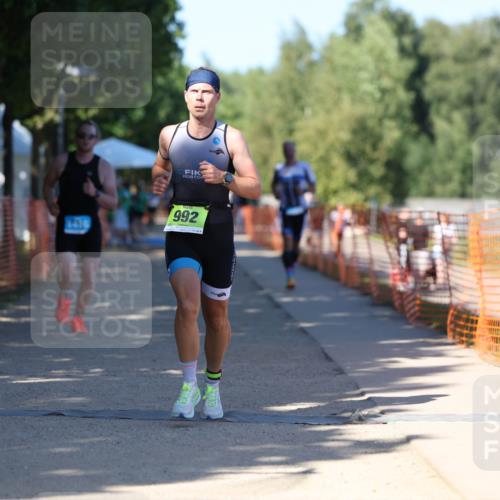 07.09.2025 - 19. Norderstedt Triathlon Michael Strokosch http://msf.ph/oto/8771414 07.09.2025 15:33:31 Laufen 908, 1416, 1456 meine-sportfotos.de