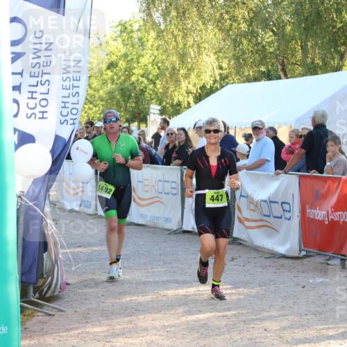 07.09.2025 - 19. Norderstedt Triathlon Zöllner http://msf.ph/oto/8771417 07.09.2025 16:45:59 Ziel 447, 1089, 1492 meine-sportfotos.de