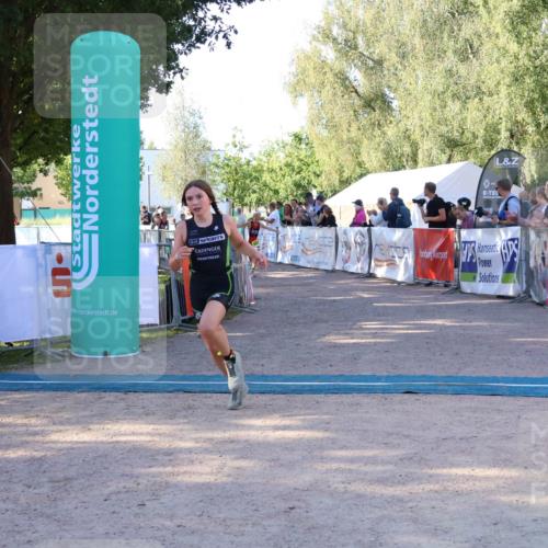 07.09.2025 - 19. Norderstedt Triathlon Zöllner http://msf.ph/oto/8771423 07.09.2025 09:51:12 Ziel 575, 599, 608, 622 meine-sportfotos.de
