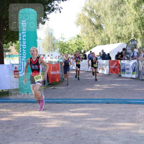 07.09.2025 - 19. Norderstedt Triathlon Zöllner http://msf.ph/oto/8771452 07.09.2025 09:51:16 Ziel 575, 599, 608, 615, 622 meine-sportfotos.de