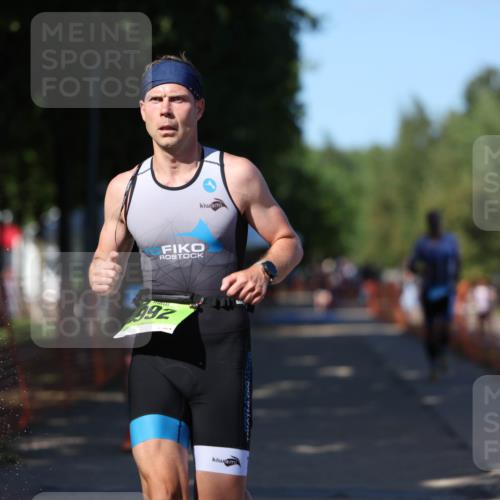 07.09.2025 - 19. Norderstedt Triathlon Michael Strokosch http://msf.ph/oto/8771455 07.09.2025 15:33:33 Laufen 1416, 1456 meine-sportfotos.de