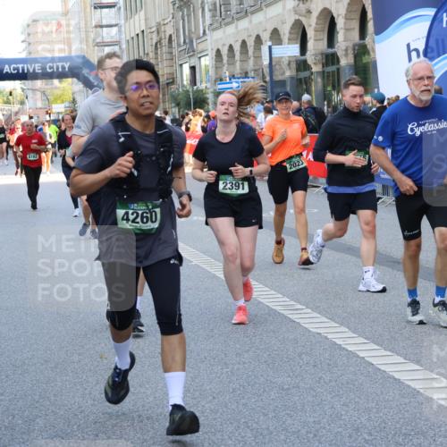 07.09.2025 - BARMER Alsterlauf Strokosch-Dieckow http://msf.ph/oto/8771496 07.09.2025 10:10:00 Ziel 1160, 1188, 2282, 2311, 2312, 2352, 2474, 2632, 2703, 2865, 3145, 3469, 3472, 3756, 3757, 3758, 3987, 4099, 4244, 4291, 4321, 4373, 4384, 4832, 4864, 5009, 5049, 5072, 5073, 5283, 5413, 5703, 5814, 5824, 5829, 5879, 5893, 5896, 5971, 6038, 6088, 6114, 6198, 8385, 8423 meine-sportfotos.de