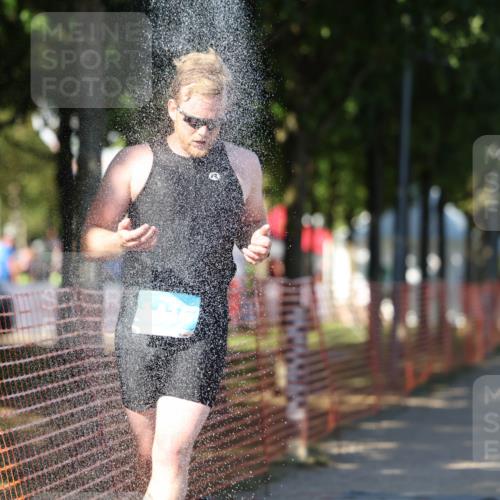 07.09.2025 - 19. Norderstedt Triathlon Michael Strokosch http://msf.ph/oto/8771500 07.09.2025 15:33:36 Laufen 1416, 1456 meine-sportfotos.de