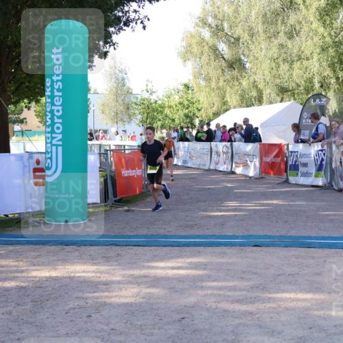 07.09.2025 - 19. Norderstedt Triathlon Zöllner http://msf.ph/oto/8771506 07.09.2025 09:51:27 Ziel 602, 606, 616, 621 meine-sportfotos.de