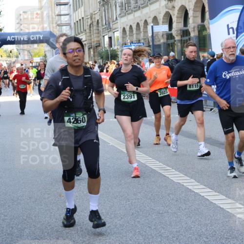 07.09.2025 - BARMER Alsterlauf Strokosch-Dieckow http://msf.ph/oto/8771515 07.09.2025 10:10:00 Ziel 1160, 1188, 2282, 2311, 2312, 2352, 2474, 2632, 2703, 2865, 3145, 3469, 3472, 3756, 3757, 3758, 3987, 4099, 4244, 4291, 4321, 4373, 4384, 4832, 4864, 5009, 5049, 5072, 5073, 5283, 5413, 5703, 5814, 5824, 5829, 5879, 5893, 5896, 5971, 6038, 6088, 6114, 6198, 8385, 8423 meine-sportfotos.de