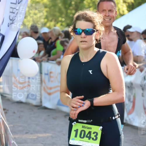 07.09.2025 - 19. Norderstedt Triathlon Zöllner http://msf.ph/oto/8771516 07.09.2025 16:46:11 Ziel 474, 1043, 1621 meine-sportfotos.de