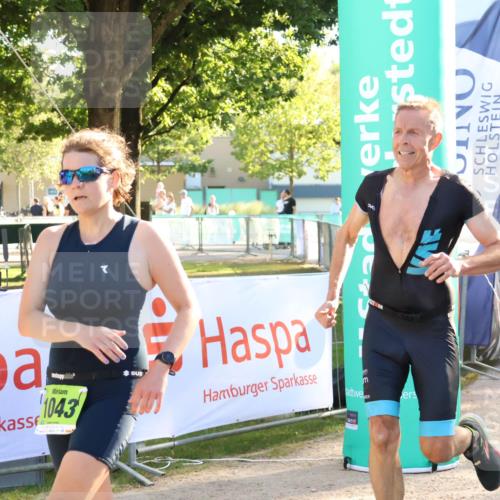 07.09.2025 - 19. Norderstedt Triathlon Zöllner http://msf.ph/oto/8771549 07.09.2025 16:46:13 Ziel 474, 1043, 1621 meine-sportfotos.de