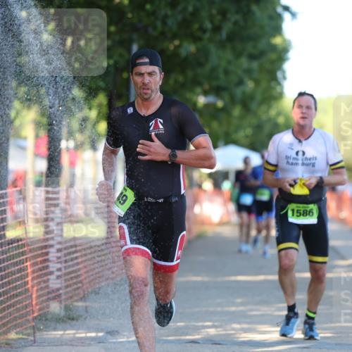 07.09.2025 - 19. Norderstedt Triathlon Michael Strokosch http://msf.ph/oto/8771561 07.09.2025 16:30:54 Laufen 549, 1049, 1050, 1573, 1586 meine-sportfotos.de