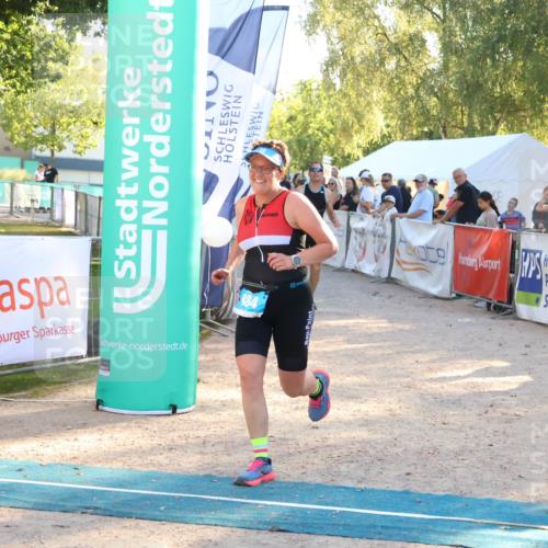 07.09.2025 - 19. Norderstedt Triathlon Zöllner http://msf.ph/oto/8771596 07.09.2025 16:46:22 Ziel 884, 1601 meine-sportfotos.de