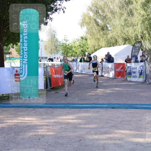 07.09.2025 - 19. Norderstedt Triathlon Zöllner http://msf.ph/oto/8771605 07.09.2025 09:53:01 Ziel 560, 581 meine-sportfotos.de