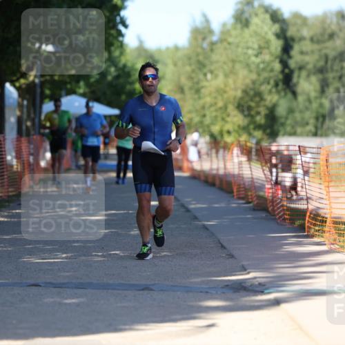 07.09.2025 - 19. Norderstedt Triathlon Michael Strokosch http://msf.ph/oto/8771632 07.09.2025 15:34:03 Laufen 382, 1408, 1506 meine-sportfotos.de