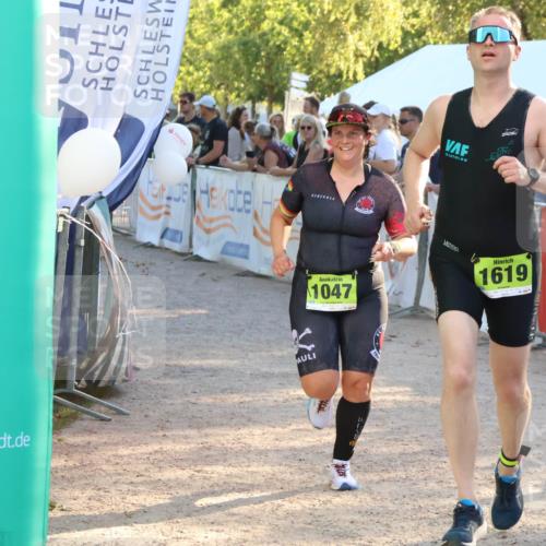 07.09.2025 - 19. Norderstedt Triathlon Zöllner http://msf.ph/oto/8771656 07.09.2025 16:46:36 Ziel 1047, 1619 meine-sportfotos.de