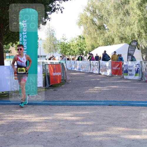 07.09.2025 - 19. Norderstedt Triathlon Zöllner http://msf.ph/oto/8771659 07.09.2025 09:53:34 Ziel 558, 596 meine-sportfotos.de