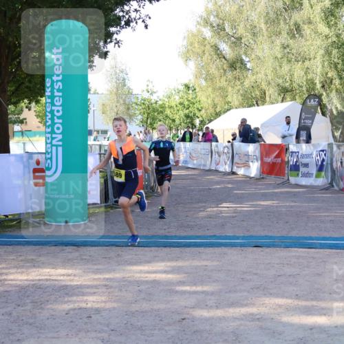 07.09.2025 - 19. Norderstedt Triathlon Zöllner http://msf.ph/oto/8771685 07.09.2025 09:53:46 Ziel 589, 610 meine-sportfotos.de