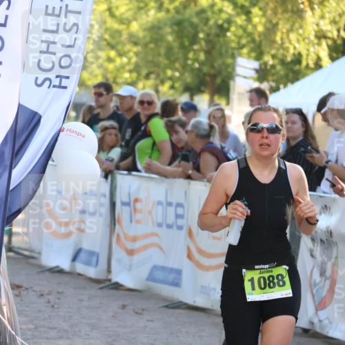 07.09.2025 - 19. Norderstedt Triathlon Zöllner http://msf.ph/oto/8771696 07.09.2025 16:46:42 Ziel 1047, 1088, 1619 meine-sportfotos.de