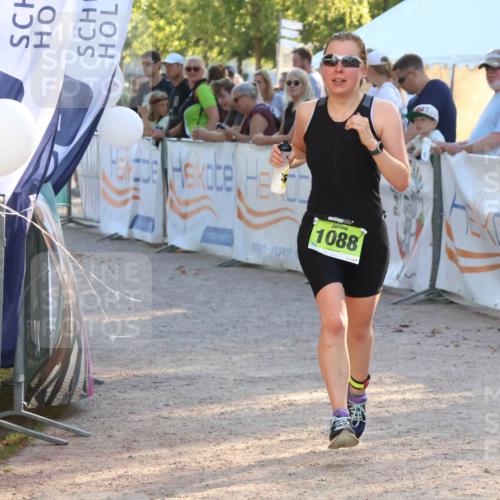 07.09.2025 - 19. Norderstedt Triathlon Zöllner http://msf.ph/oto/8771707 07.09.2025 16:46:43 Ziel 1047, 1088, 1619 meine-sportfotos.de