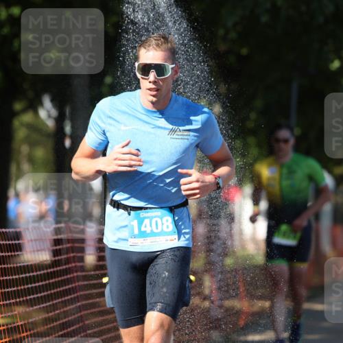 07.09.2025 - 19. Norderstedt Triathlon Michael Strokosch http://msf.ph/oto/8771716 07.09.2025 15:34:12 Laufen 905, 1408 meine-sportfotos.de