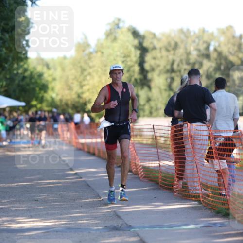 07.09.2025 - 19. Norderstedt Triathlon Michael Strokosch http://msf.ph/oto/8771768 07.09.2025 16:31:38 Laufen 415, 1097 meine-sportfotos.de