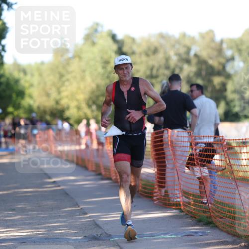 07.09.2025 - 19. Norderstedt Triathlon Michael Strokosch http://msf.ph/oto/8771790 07.09.2025 16:31:39 Laufen 415, 1097 meine-sportfotos.de