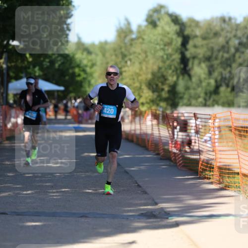 07.09.2025 - 19. Norderstedt Triathlon Michael Strokosch http://msf.ph/oto/8771822 07.09.2025 15:34:41 Laufen 420, 427 meine-sportfotos.de