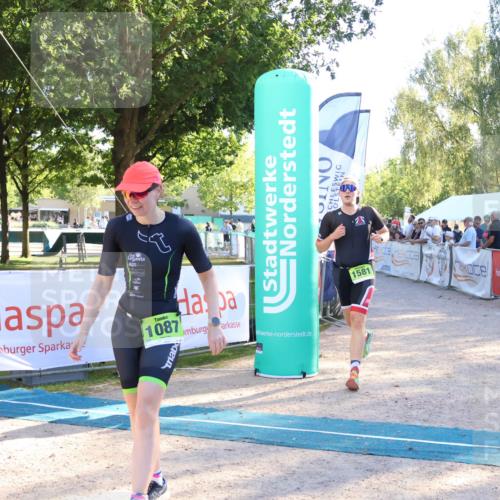 07.09.2025 - 19. Norderstedt Triathlon Zöllner http://msf.ph/oto/8771826 07.09.2025 16:47:09 Ziel 1087, 1581, 1616 meine-sportfotos.de
