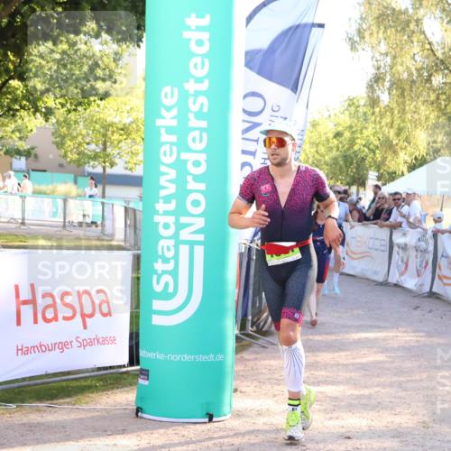 07.09.2025 - 19. Norderstedt Triathlon Zöllner http://msf.ph/oto/8771882 07.09.2025 16:47:14 Ziel 1069, 1087, 1581, 1611 meine-sportfotos.de