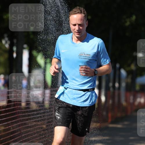 07.09.2025 - 19. Norderstedt Triathlon Michael Strokosch http://msf.ph/oto/8771923 07.09.2025 15:34:49 Laufen 427 meine-sportfotos.de