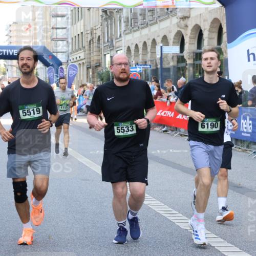 07.09.2025 - BARMER Alsterlauf Strokosch-Dieckow http://msf.ph/oto/8771964 07.09.2025 10:09:46 Ziel 1160, 2082, 2474, 2586, 2632, 2639, 2787, 2805, 2865, 2895, 2907, 3145, 3250, 3470, 3549, 3756, 3757, 3758, 3987, 4058, 4099, 4202, 4291, 4302, 4554, 4622, 4667, 4838, 4893, 4933, 4935, 5176, 5285, 5319, 5652, 5778, 5780, 5816, 5829, 5879, 5893, 5896, 6000, 6159, 8463 meine-sportfotos.de