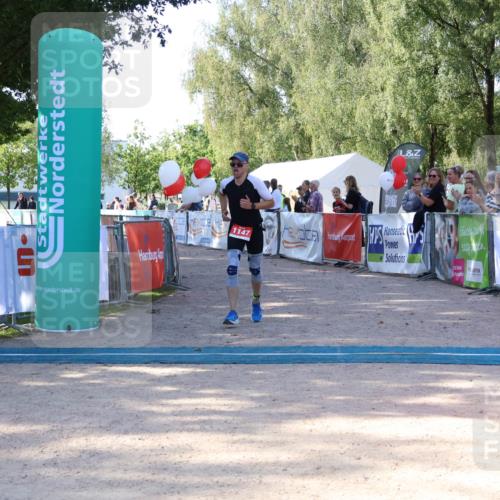 07.09.2025 - 19. Norderstedt Triathlon Zöllner http://msf.ph/oto/8771981 07.09.2025 10:38:58 Ziel 1147 meine-sportfotos.de