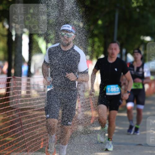 07.09.2025 - 19. Norderstedt Triathlon Michael Strokosch http://msf.ph/oto/8771983 07.09.2025 15:35:19 Laufen 364, 968, 1000, 1462 meine-sportfotos.de